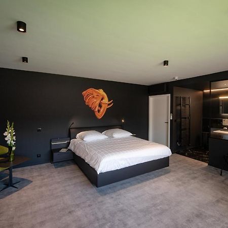 Les Thermes De Spa By La Cour De La Reine Hotel, Suites & Acces Gratuit Au Centre Thermal Экстерьер фото